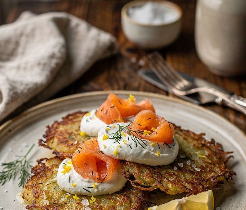 Crispy Potato Latkes With Smoked Salmon and Dill Sour Cream