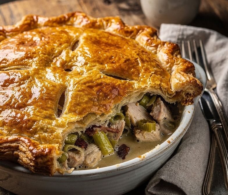 Creamy Chicken, Leek and Bacon Puff Pastry Pie
