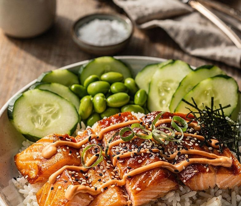 Microwave Sesame-Ginger Salmon Rice Bowl With Sriracha Mayo