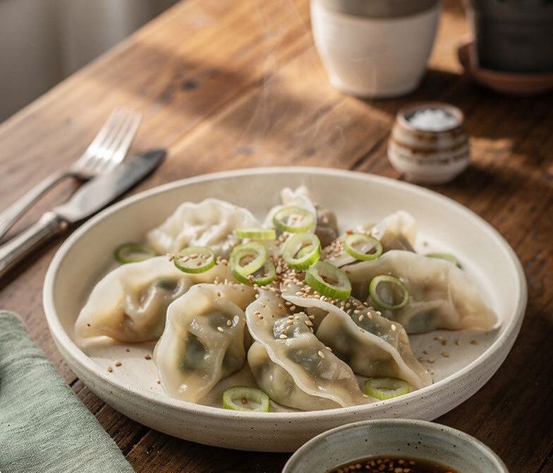 Microwave Steamed Frozen Dumplings With Soy-Vinegar Chili Sauce
