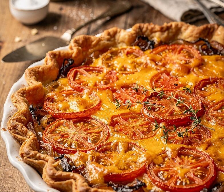 Tomato, Caramelized Onion and Cheddar Pie