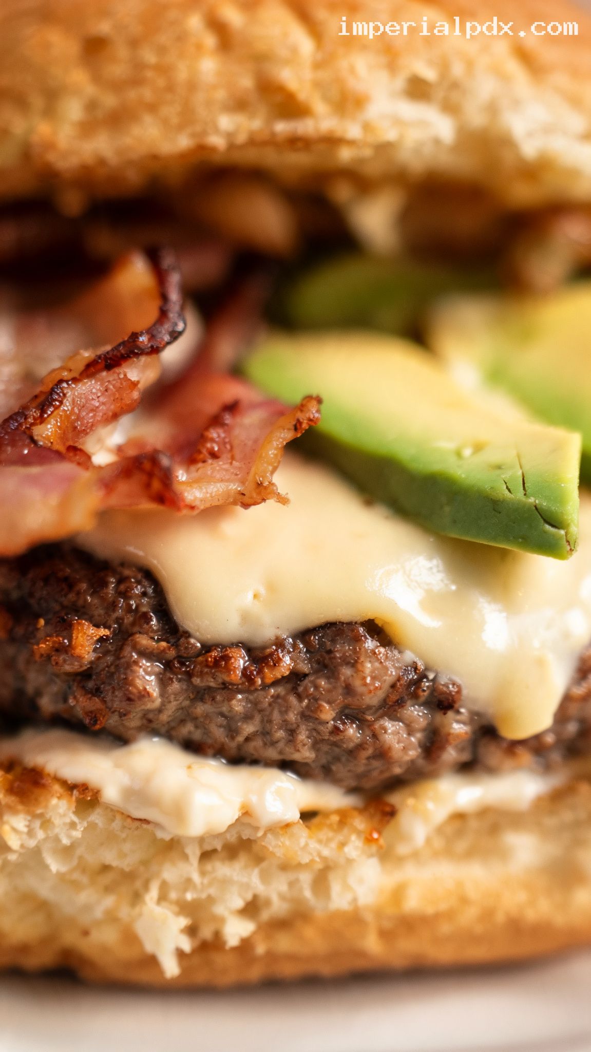 Avocado Bacon Burger With Garlic Mayo – Closeup