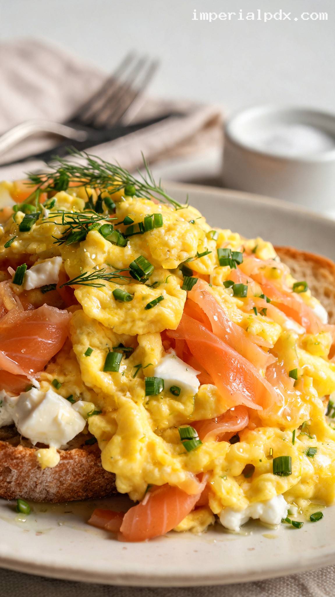 Creamy Smoked Salmon Scrambled Eggs With Chives – Closeup
