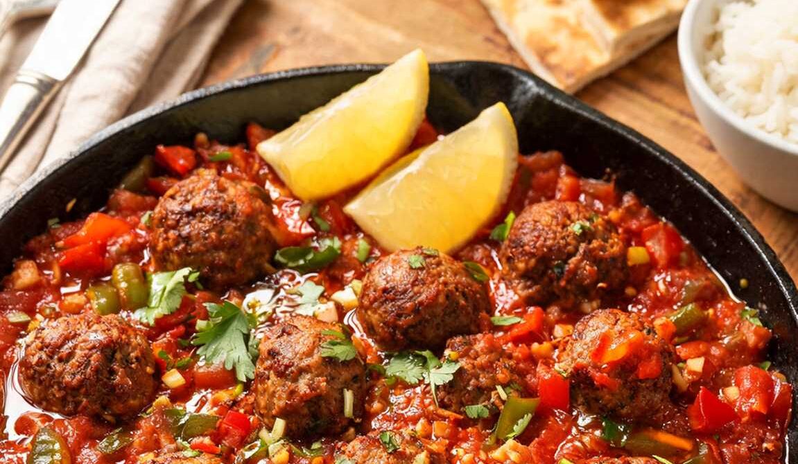 Garlicky Beef Kefta Tomato Skillet