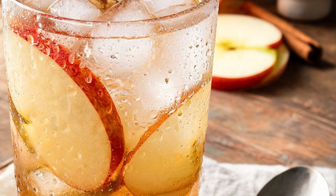 Apple Cinnamon Iced Refresher Drink