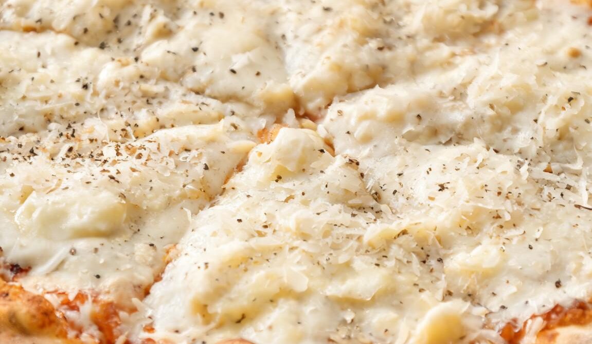 Cacio e Pepe Pizza With Pecorino Cream
