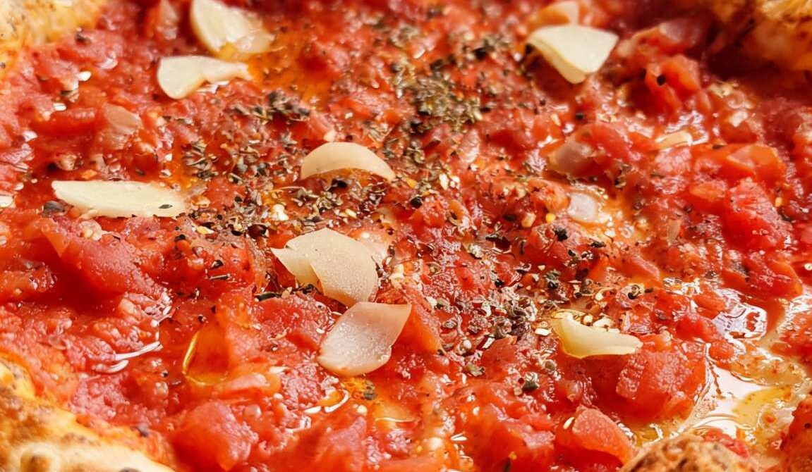 Classic Cheeseless Neapolitan Marinara Pizza