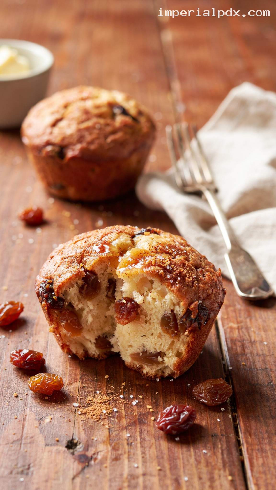 Cozy Cinnamon Raisin Toast Muffins – Closeup