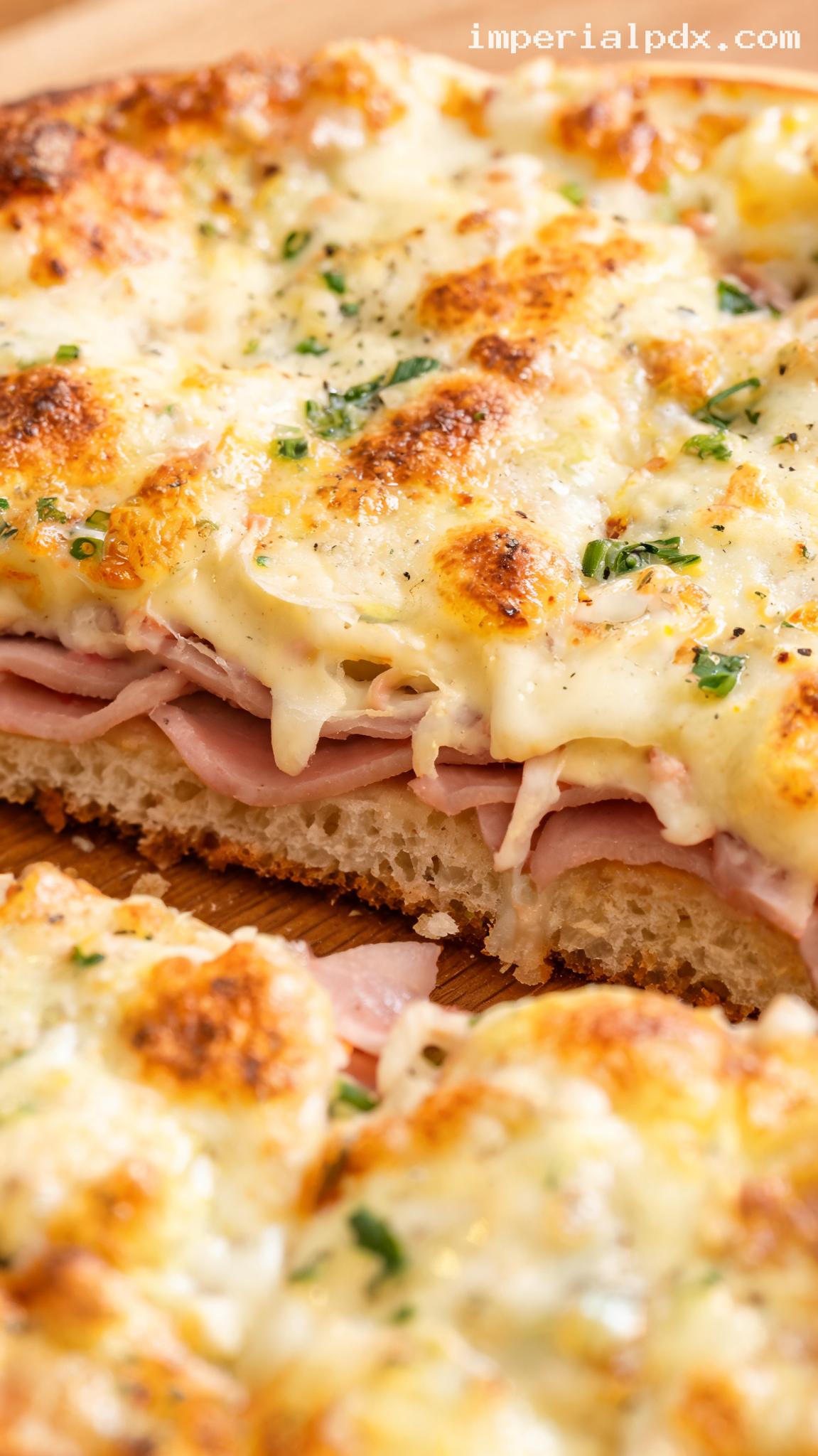 Croque Monsieur Pizza with Ham and Gruyère – Closeup