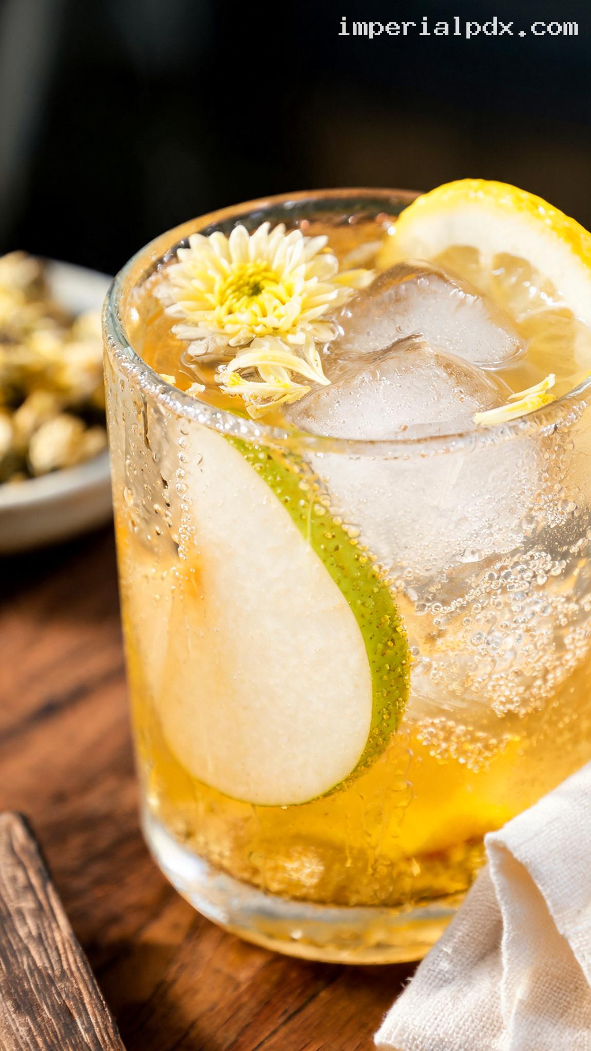 Floral Chrysanthemum Pear Tea Refresher – Closeup