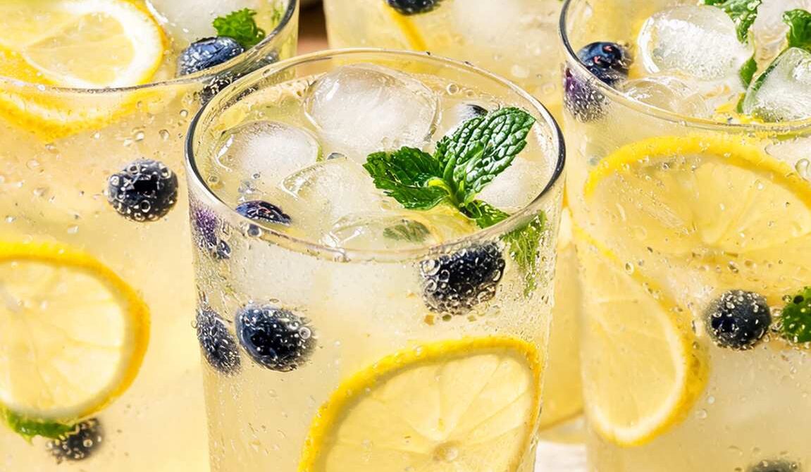 Fresh Blueberry Lemonade Cooler Recipe