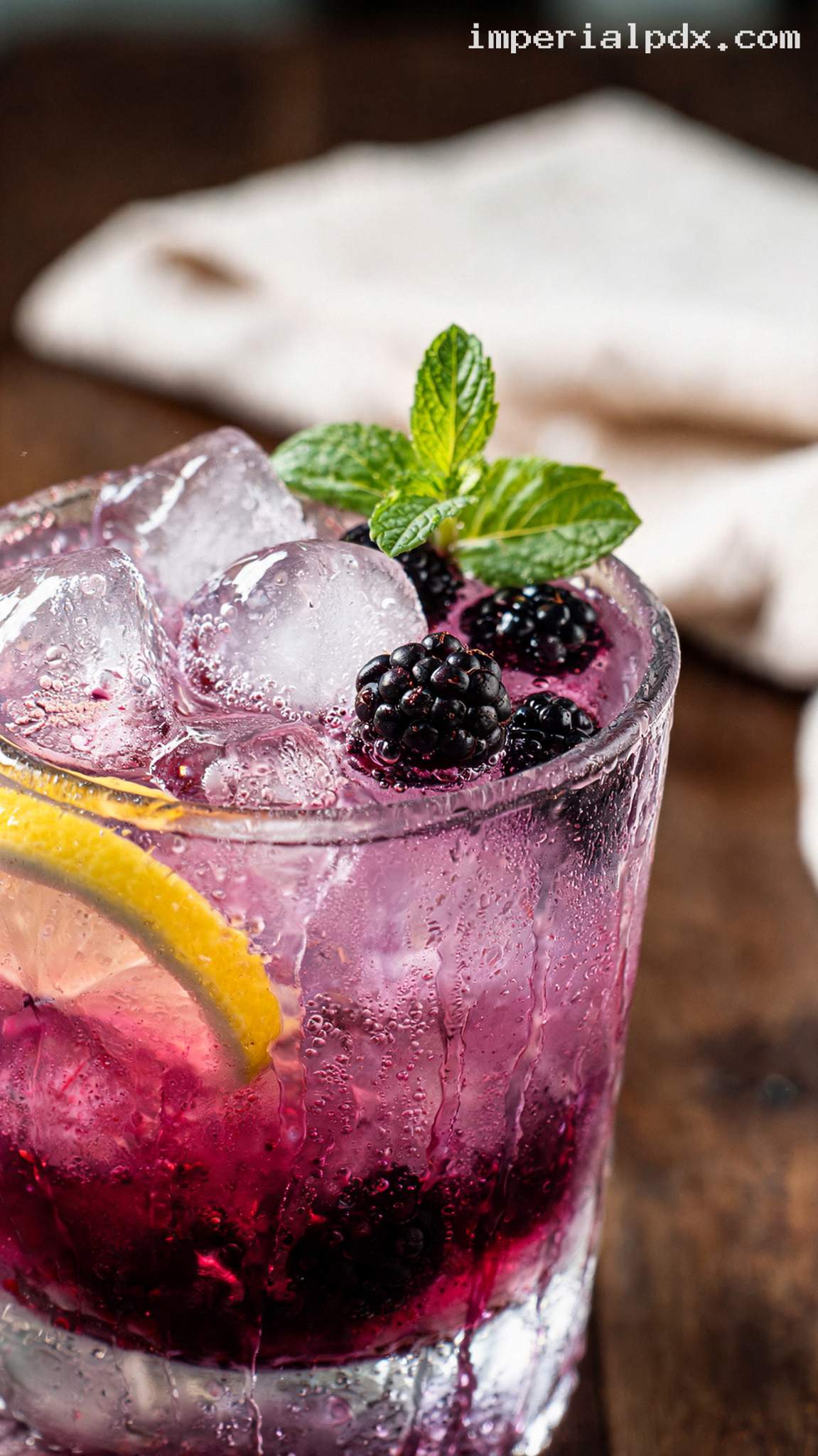 Fresh Marionberry Lemonade With Sweet-Tart Flavor – Closeup