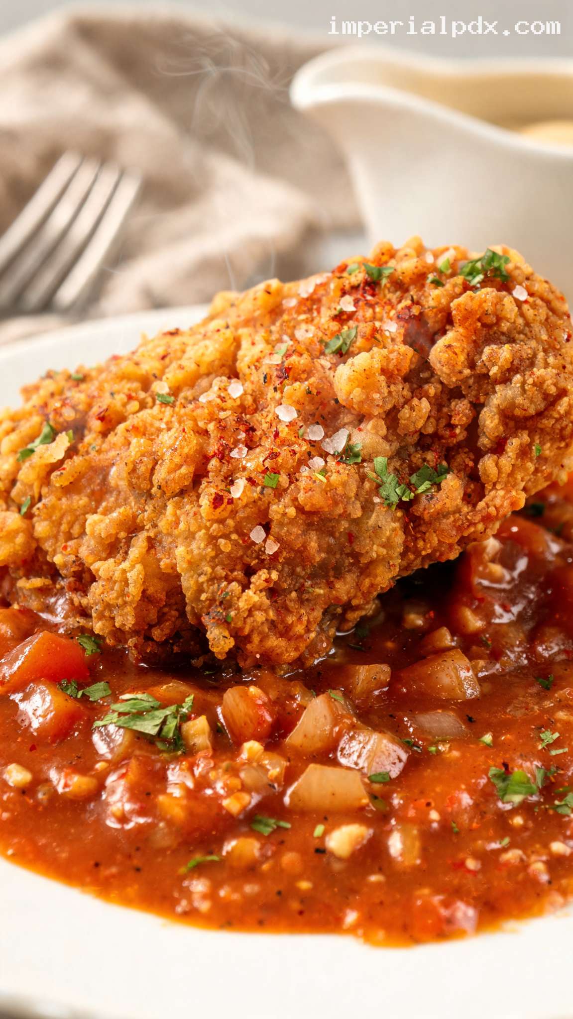 Fried Chicken with Smoky Tomato Gravy – Closeup