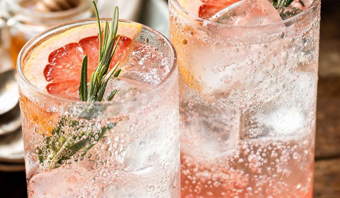 Grapefruit Honey Fizz