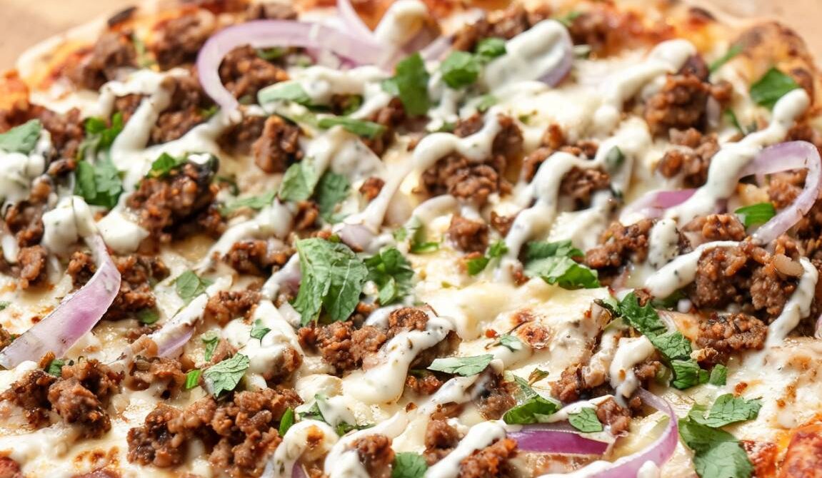 Mediterranean Lamb Pizza With Tzatziki Drizzle