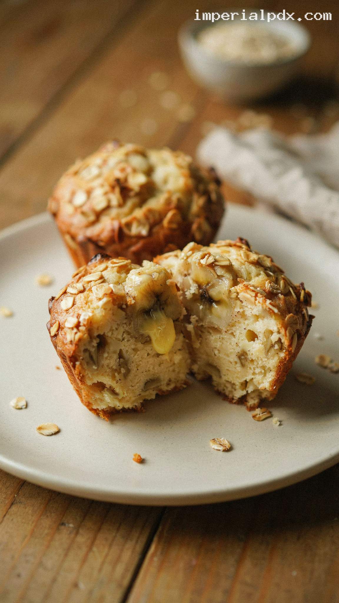 Moist Banana Oat Muffins With Rolled Oats – Closeup