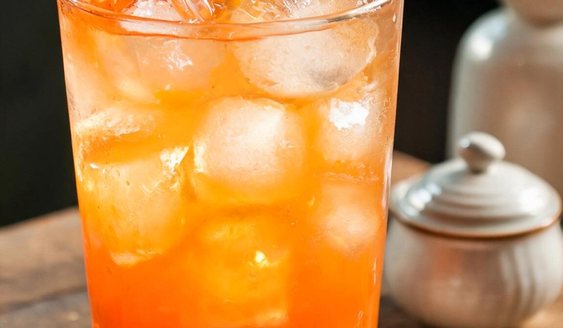 Persimmon Citrus Cooler With Orange and Lemon