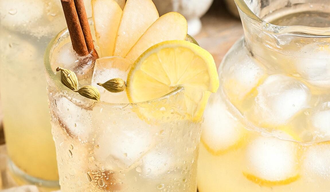 Spiced Pear Lemonade with Cardamom and Cinnamon