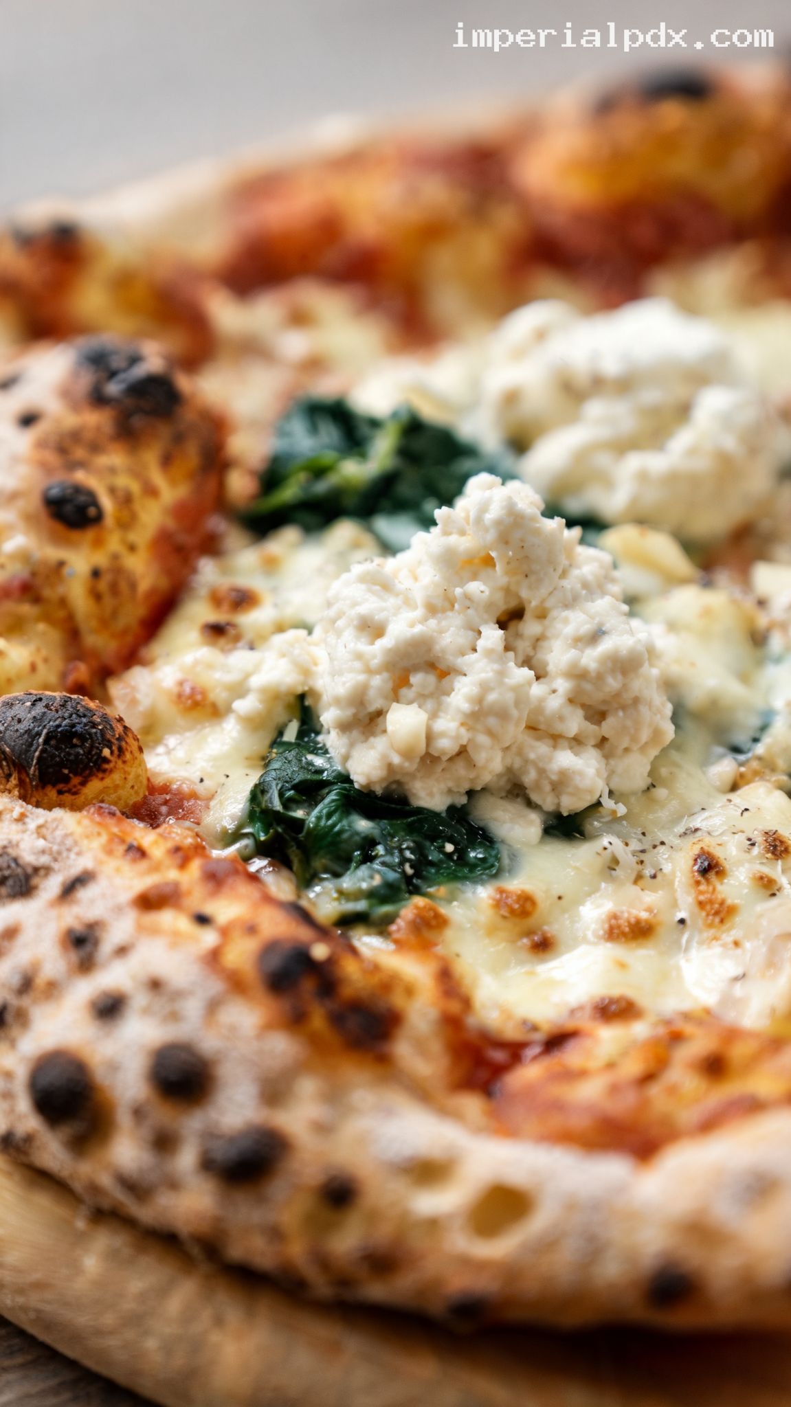 Spinach and Ricotta White Pizza – Closeup
