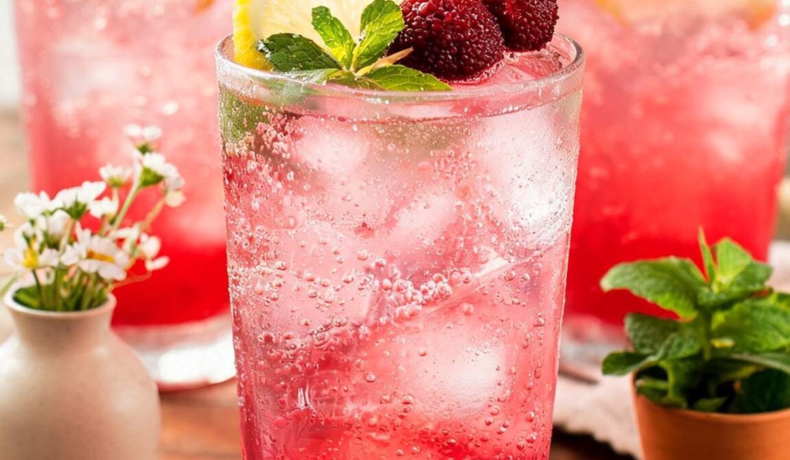 Yumberry Lemon Sparkler With Bubbly Lemonade
