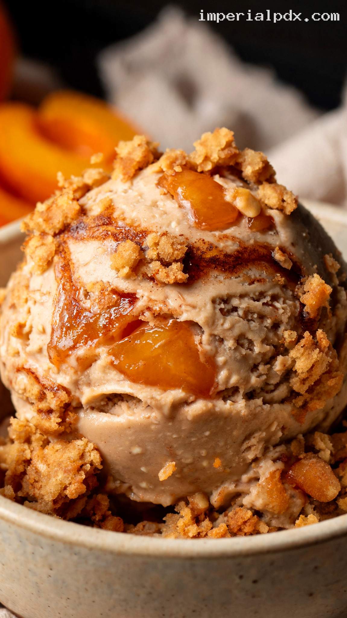 Brown Sugar Peach Cobbler Ice Cream – Closeup