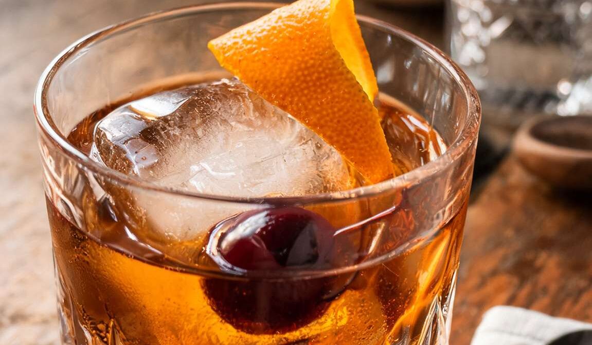 Classic Old Fashioned Whiskey Cocktail