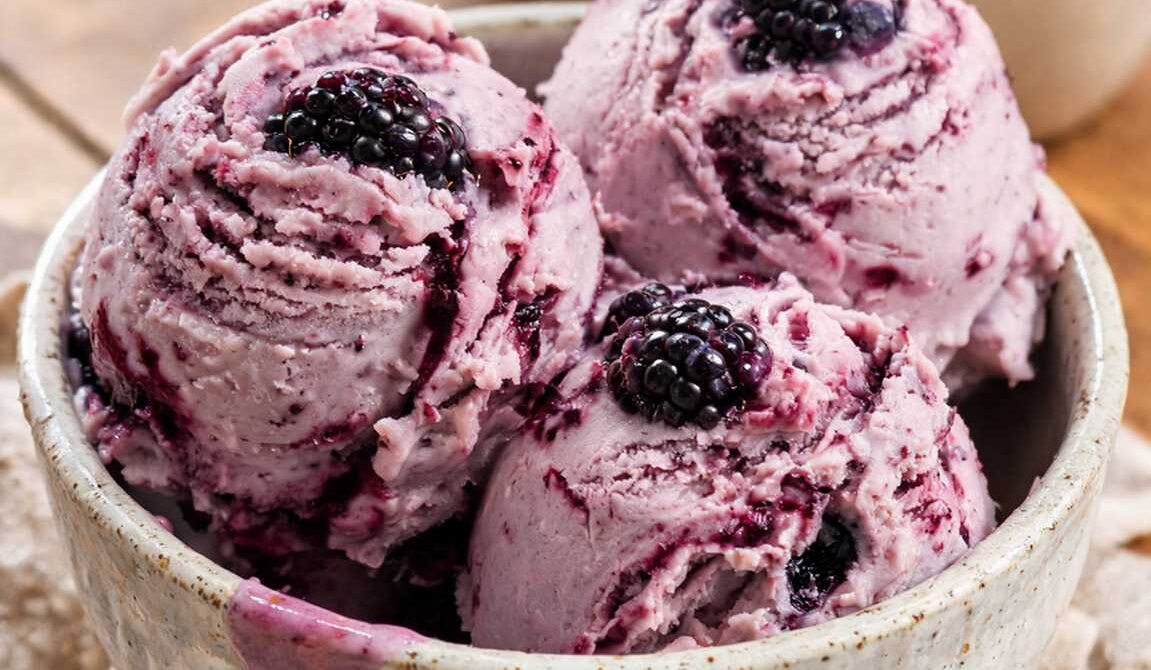 Creamy Blackberry Mascarpone Ice Cream