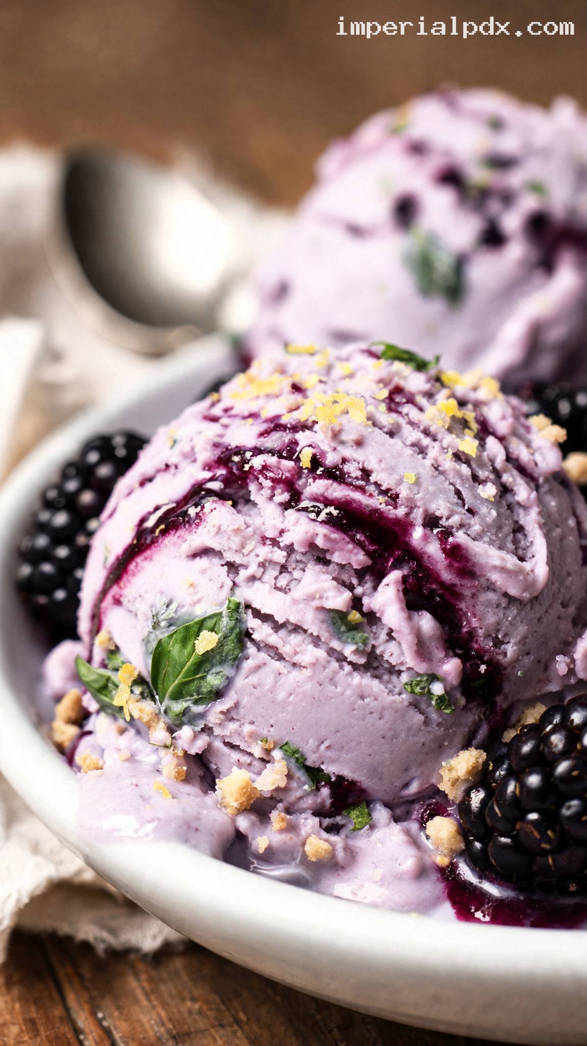 Fresh Blackberry Basil Ice Cream – Closeup