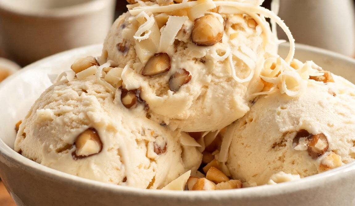 White Chocolate Macadamia Nut Ice Cream