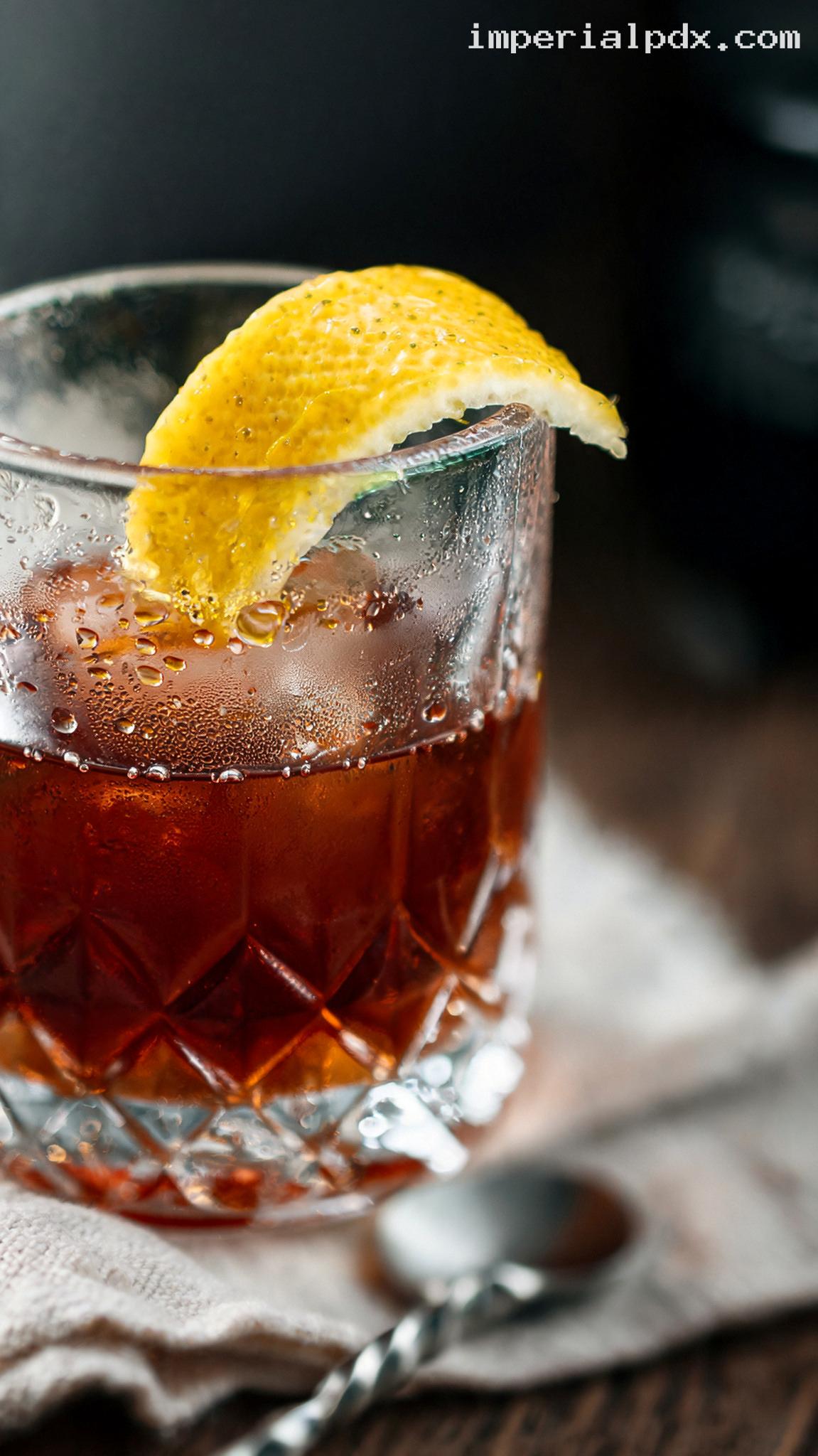 Classic New Orleans Sazerac Cocktail – Closeup