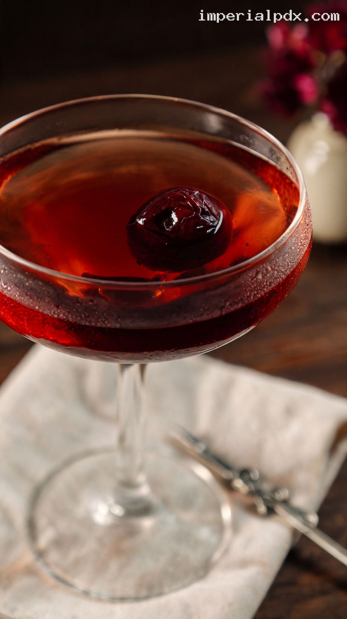 Modern Red Hook Rye Whiskey Cocktail – Closeup