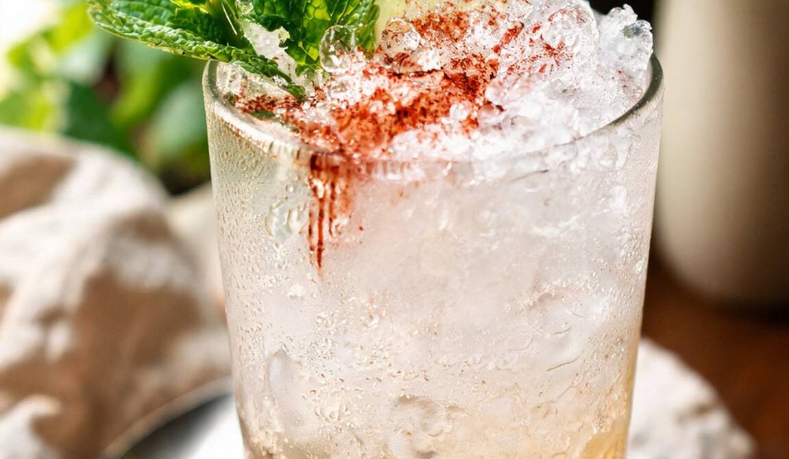 Refreshing Queen’s Park Rum Swizzle Cocktail