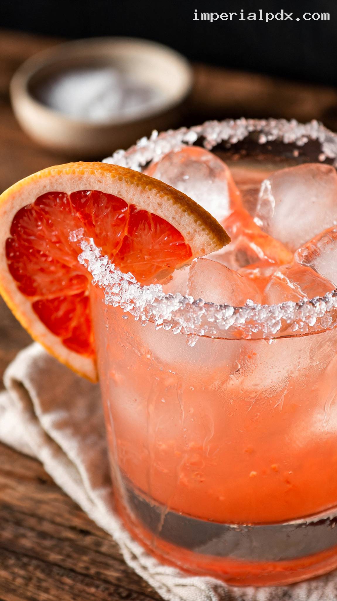 Salt-Rimmed Salty Dog Cocktail – Closeup