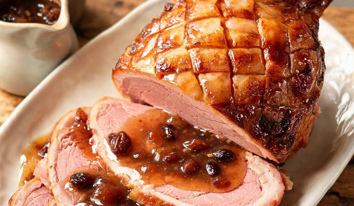 Amish Baked Ham with Old-Fashioned Raisin Sauce