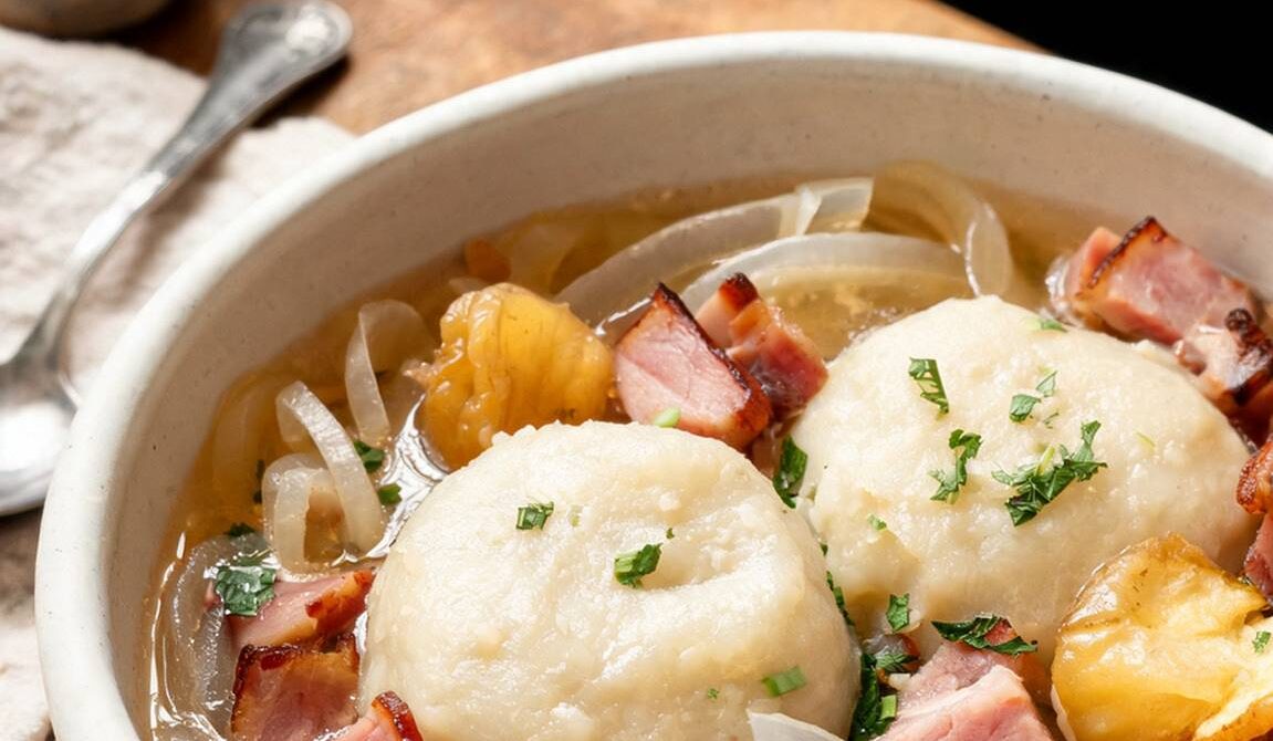 Pennsylvania Dutch Schnitz un Knepp with Ham and Apple Dumplings